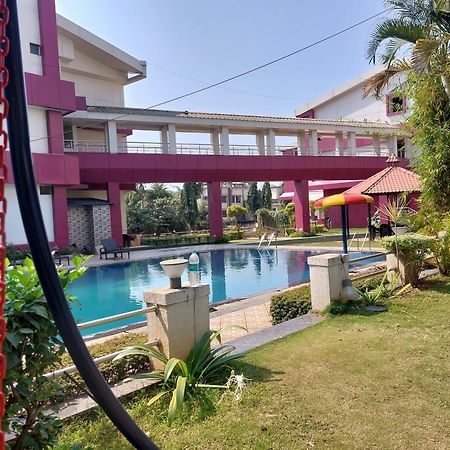 Imperial Grande Resort Лонавала Экстерьер фото