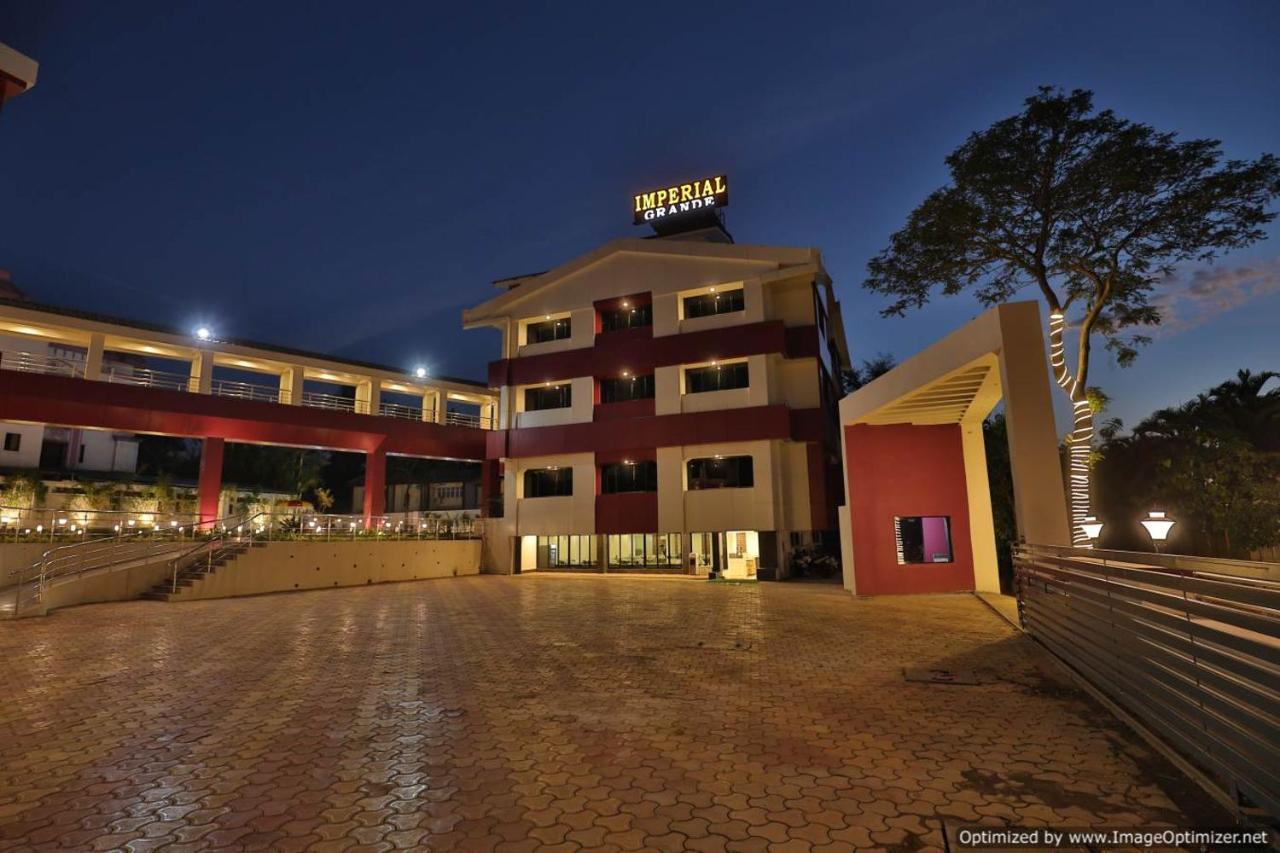 Imperial Grande Resort Лонавала Экстерьер фото