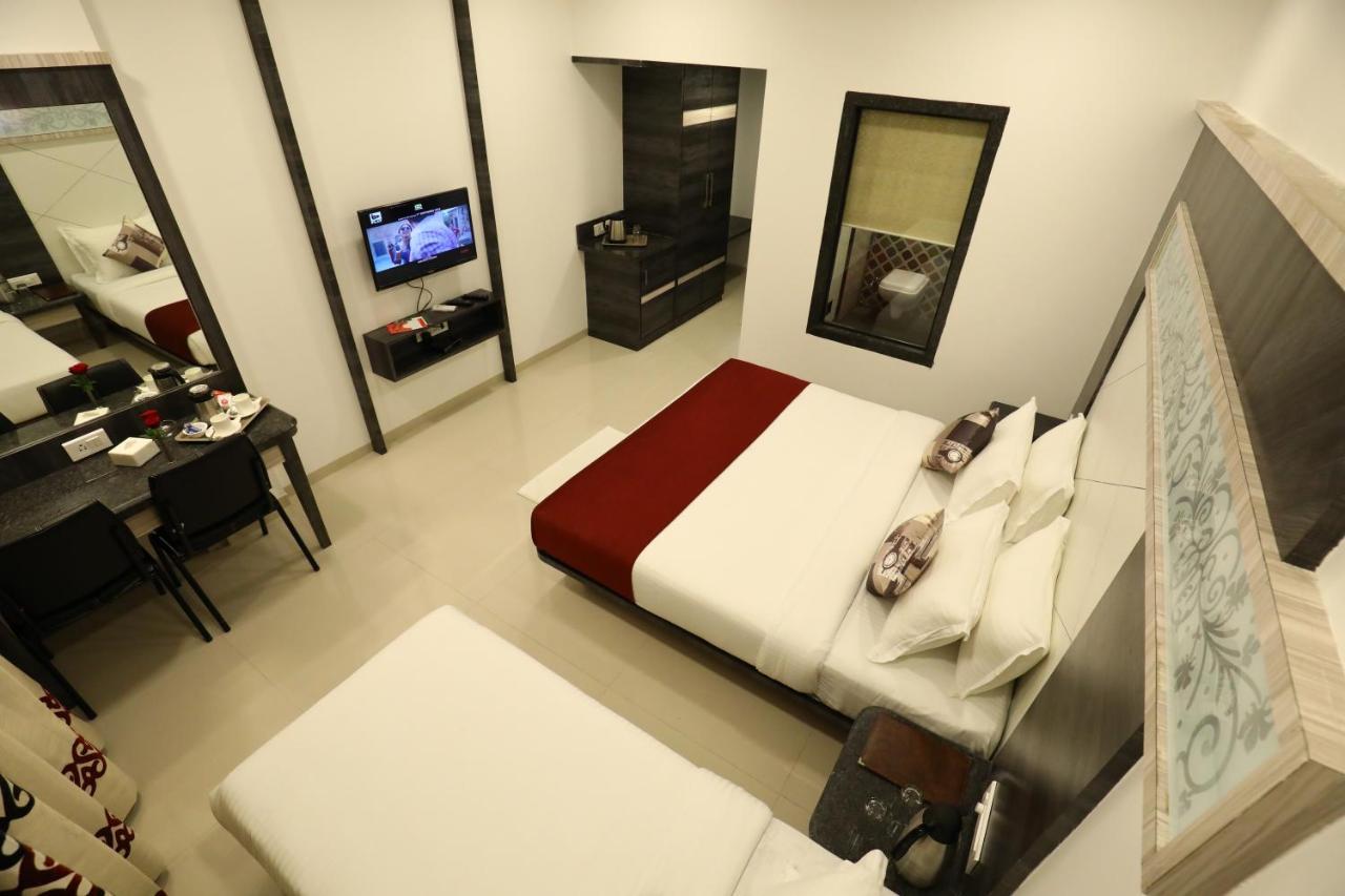Imperial Grande Resort Лонавала Экстерьер фото