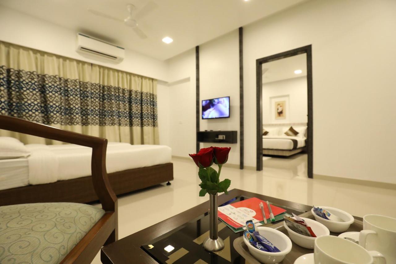 Imperial Grande Resort Лонавала Экстерьер фото