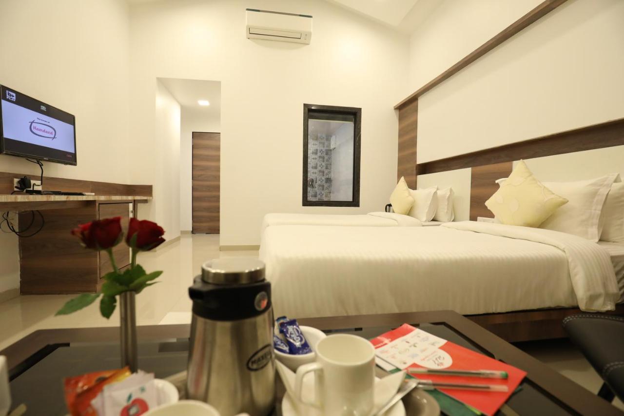 Imperial Grande Resort Лонавала Экстерьер фото